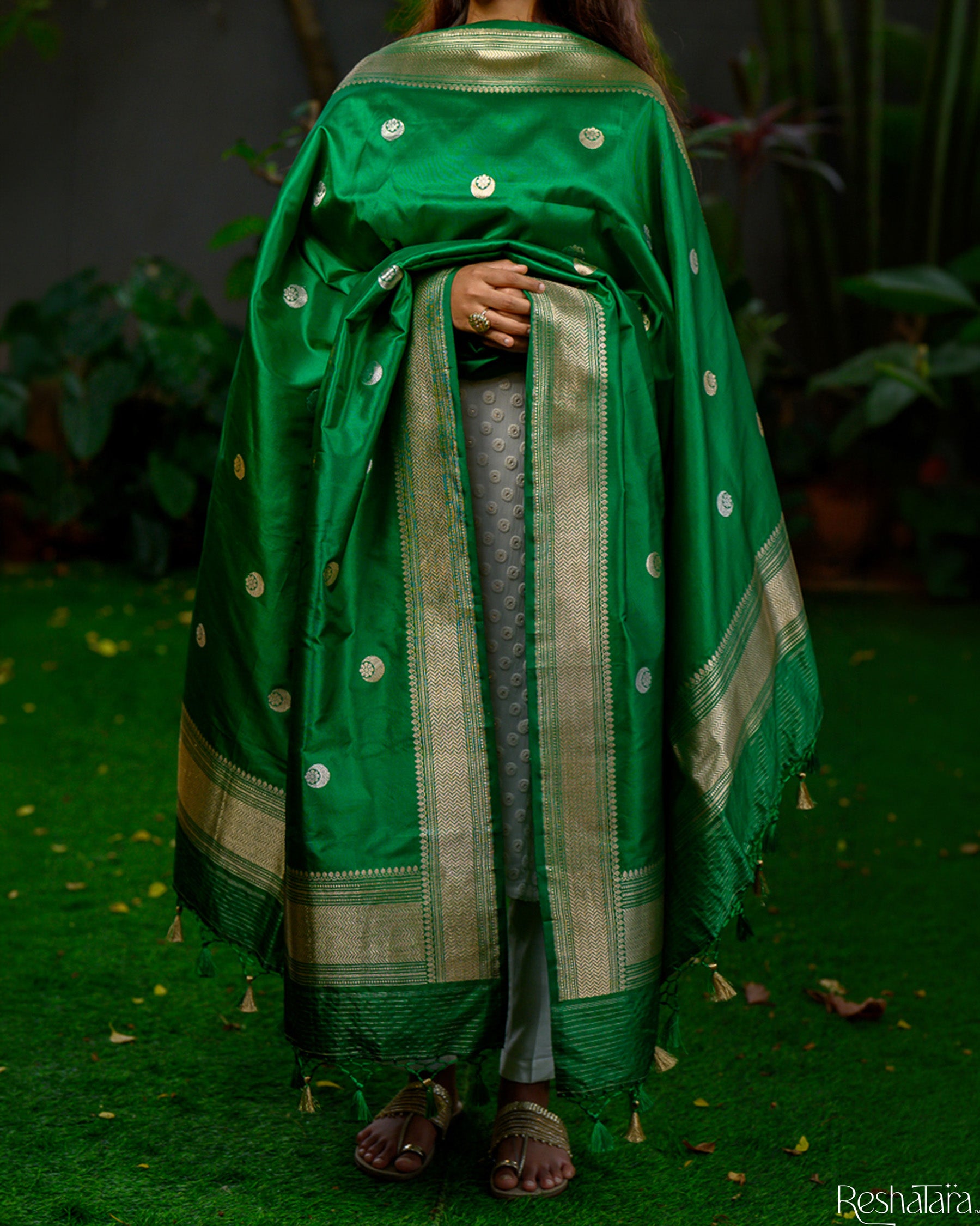 Bottle Green Pure Katan Silk Banarasi Handloom Kadhua Dupatta