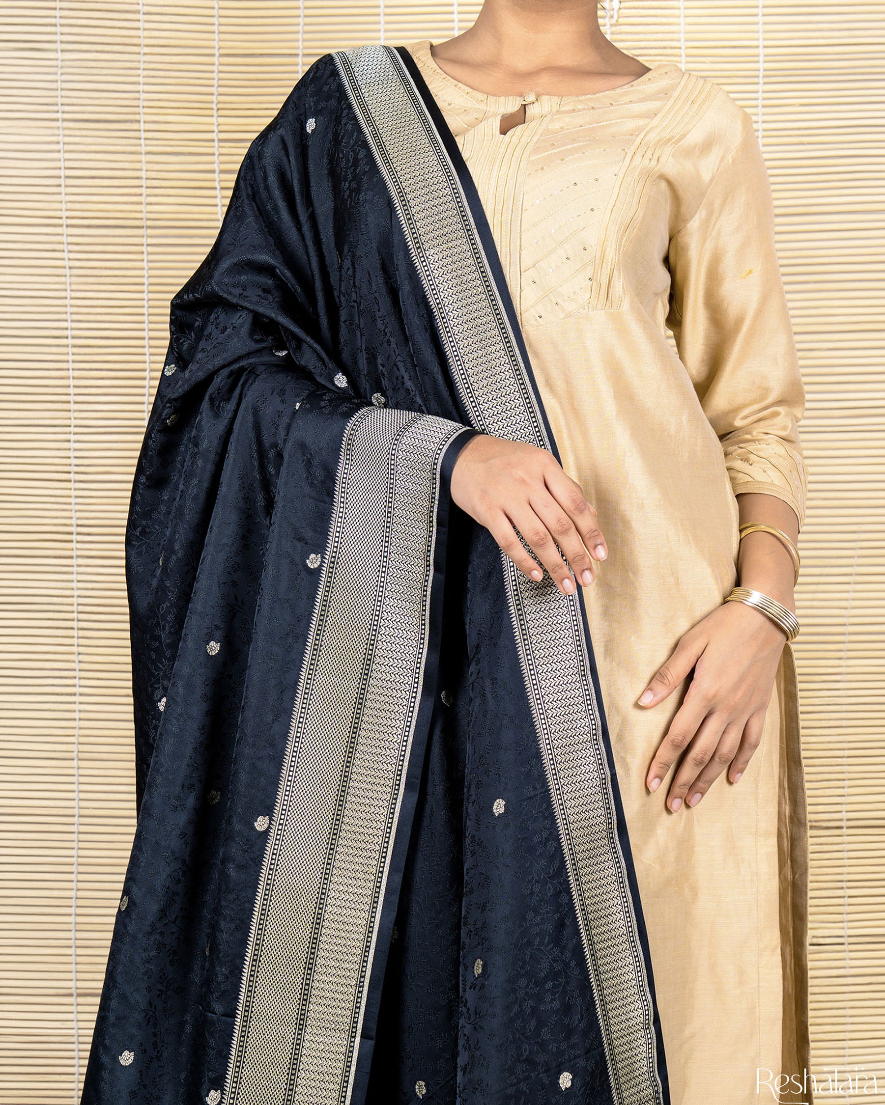 Black Mashru Silk Tanchoi Banarasi Handloom Dupatta