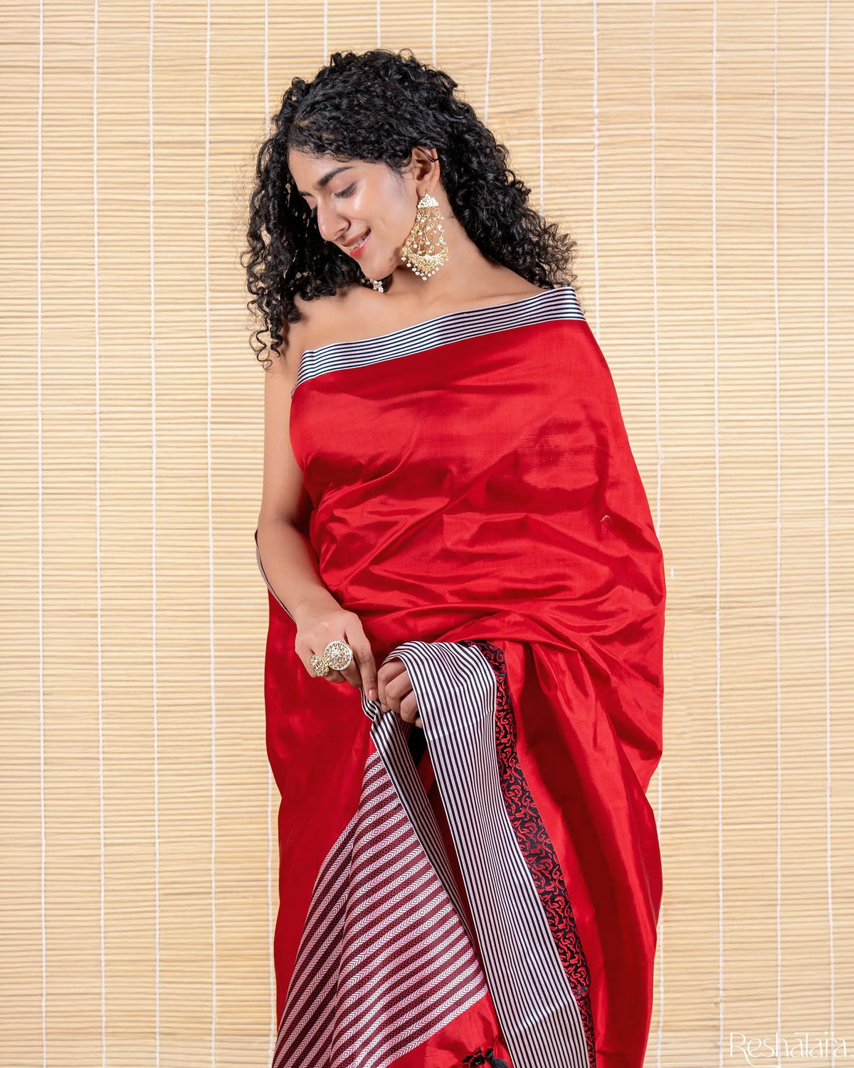Vibrant Red Mulberry Silk Banarasi Handloom Saree