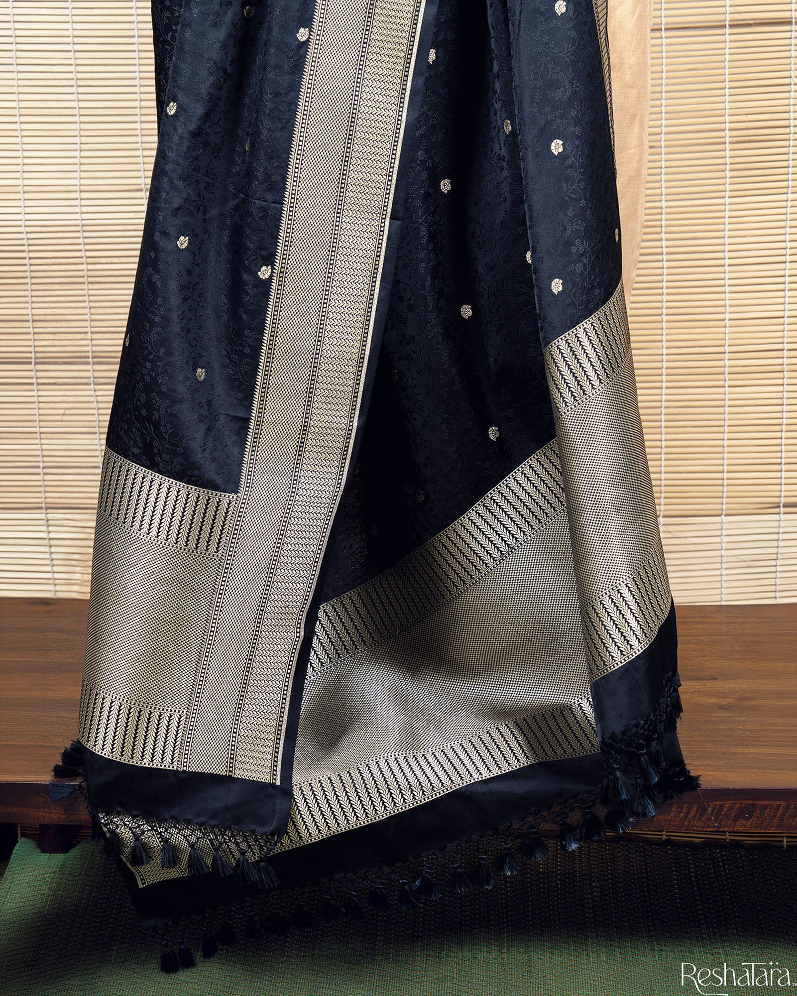 Black Mashru Silk Tanchoi Banarasi Handloom Dupatta