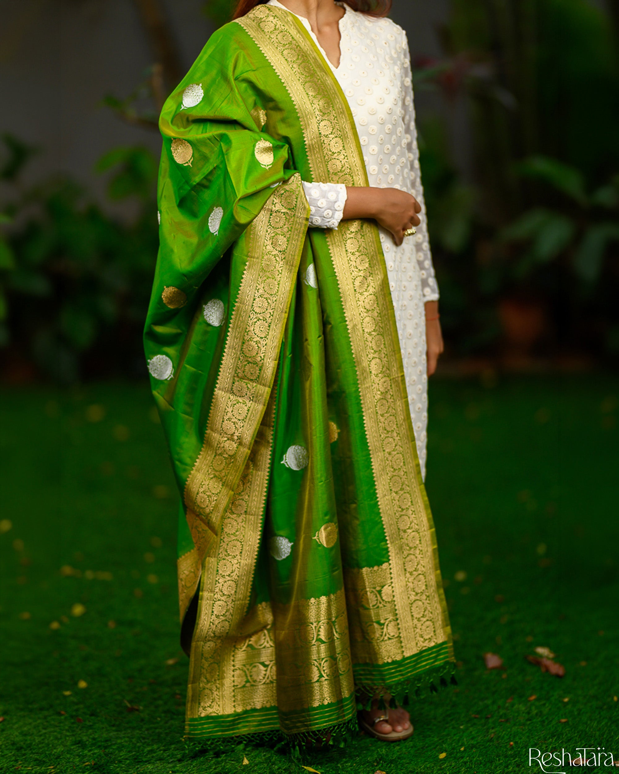 Vibrant Green Pure Katan Silk Banaarsi Handloom Kadhua Dupatta