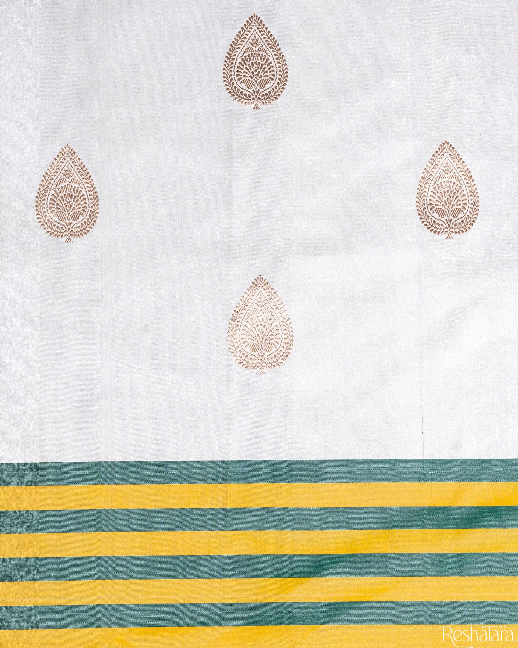 Pearl White Kadhua Mulberry Banarasi Silk Handloom Saree