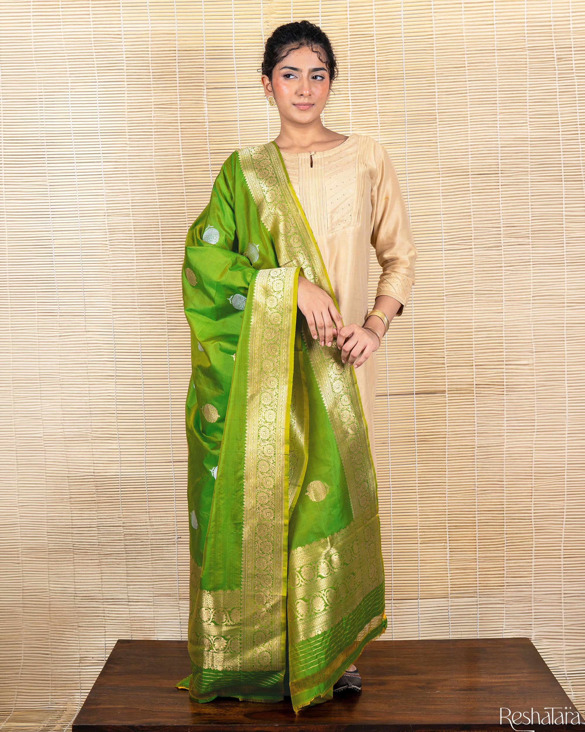 Vibrant Green Pure Katan Silk Banaarsi Handloom Kadhua Dupatta