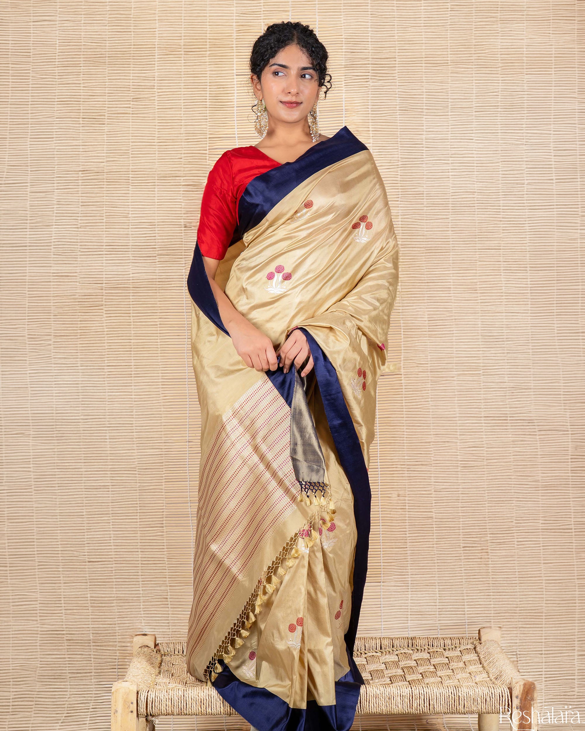 Beige Meenadar Kadhua Pure Katan silk Banarasi Handloom Saree