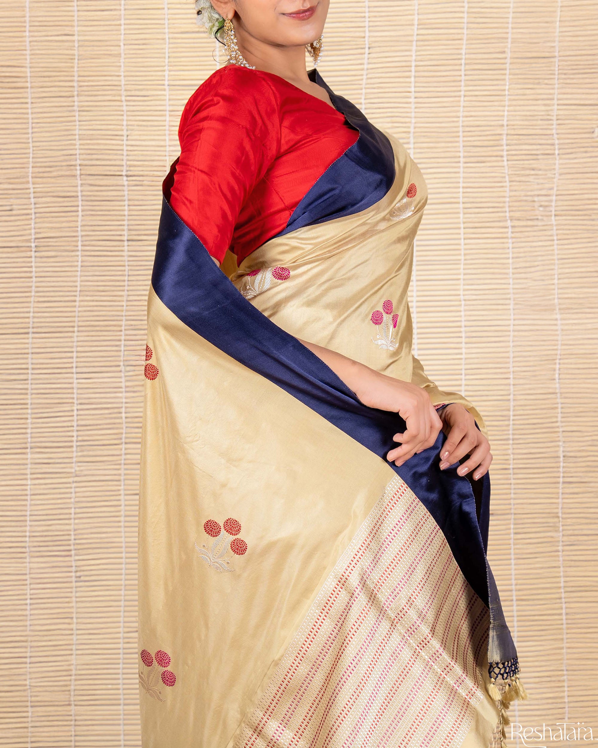 Beige Meenadar Kadhua Pure Katan silk Banarasi Handloom Saree