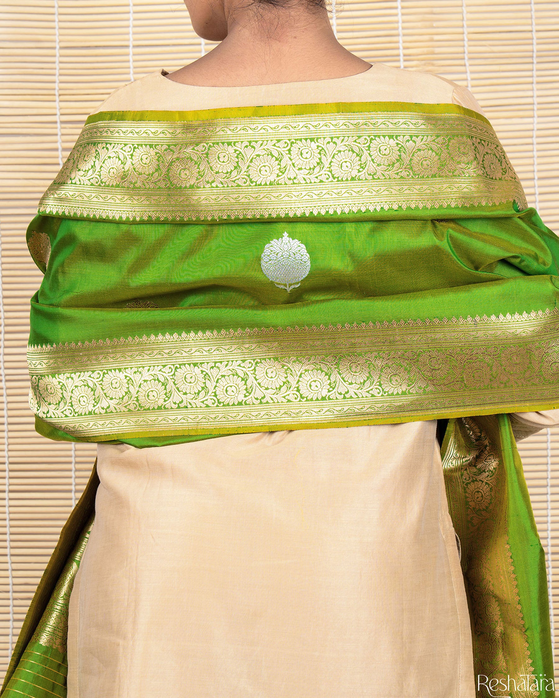 Vibrant Green Pure Katan Silk Banaarsi Handloom Kadhua Dupatta