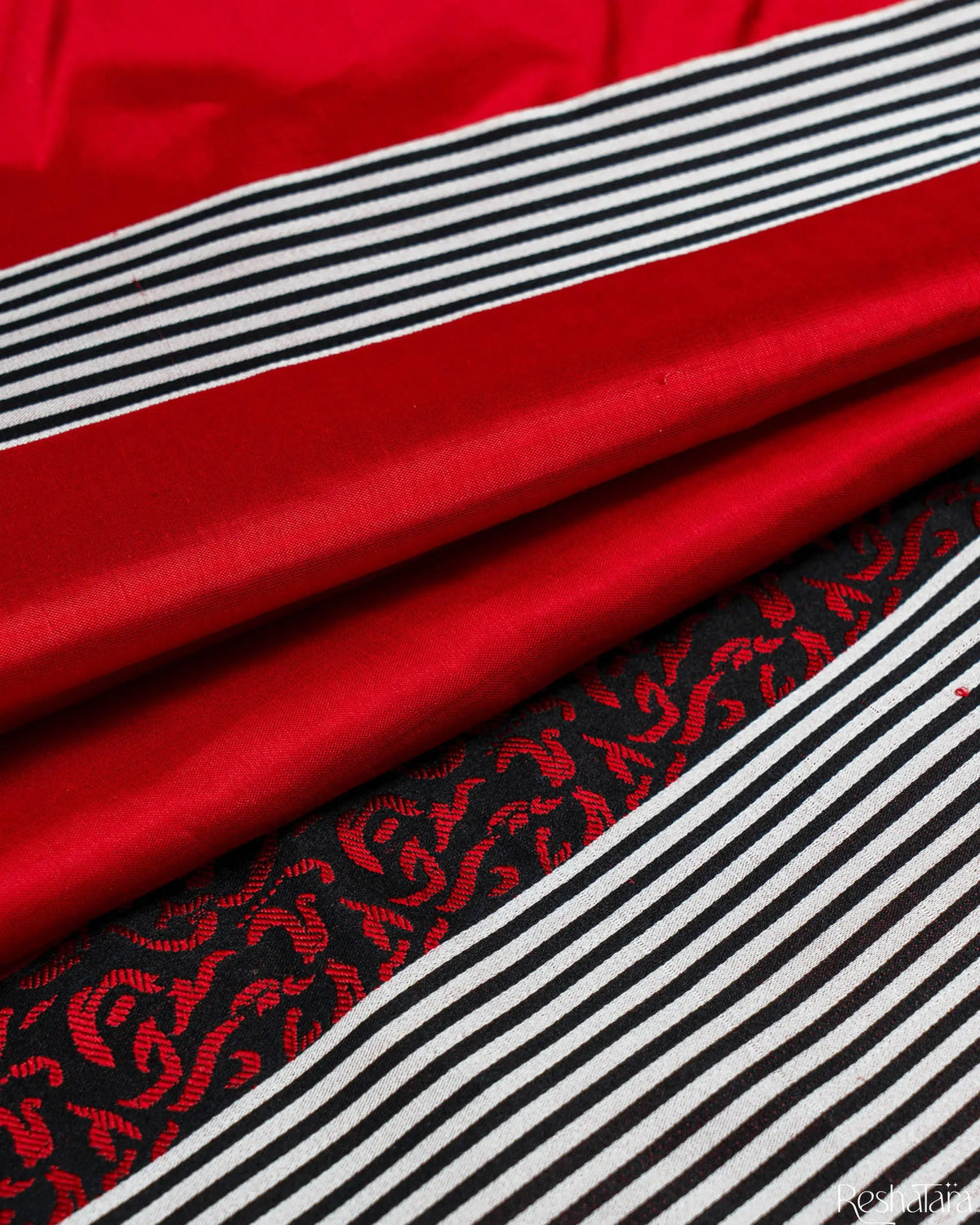Vibrant Red Mulberry Silk Banarasi Handloom Saree